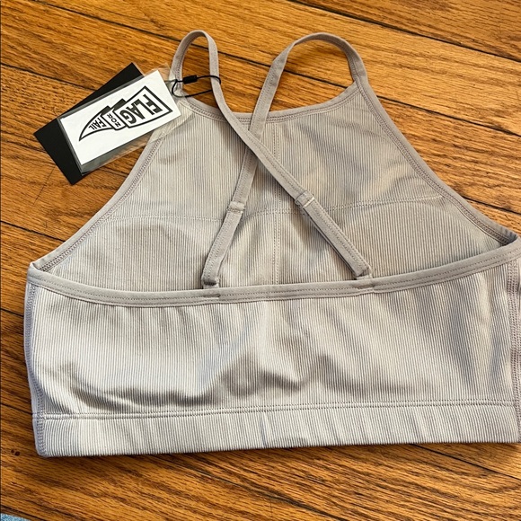 NWT Flag Nor Fail ribbed bra Women’s size medium
In grey - Picture 4 of 9
